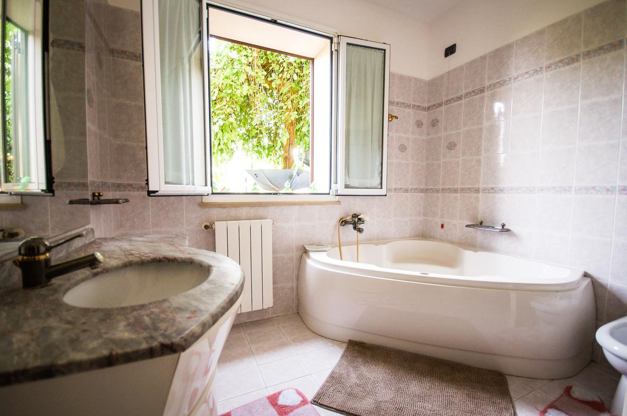 Bed and Breakfast Beb Brusce' Franco E Tina Ragusa Exterior foto